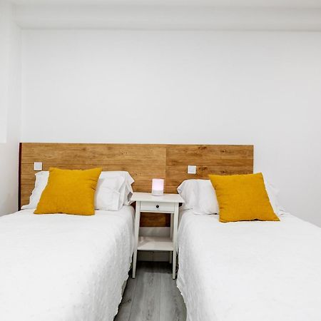 Los Apartamentos Jacinto Benavente Centro Мадрид Екстер'єр фото