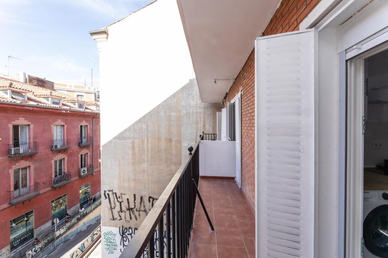 Los Apartamentos Jacinto Benavente Centro Мадрид Екстер'єр фото