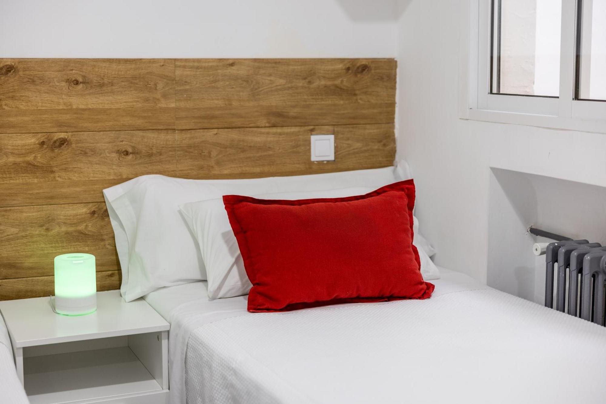 Los Apartamentos Jacinto Benavente Centro Мадрид Екстер'єр фото