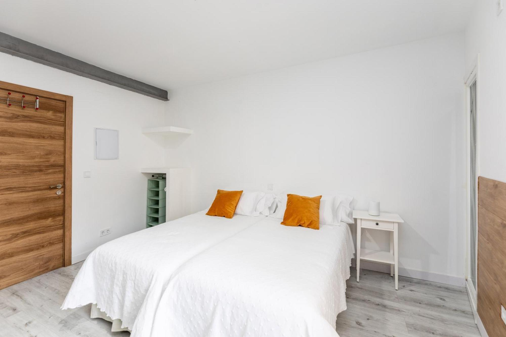 Los Apartamentos Jacinto Benavente Centro Мадрид Екстер'єр фото